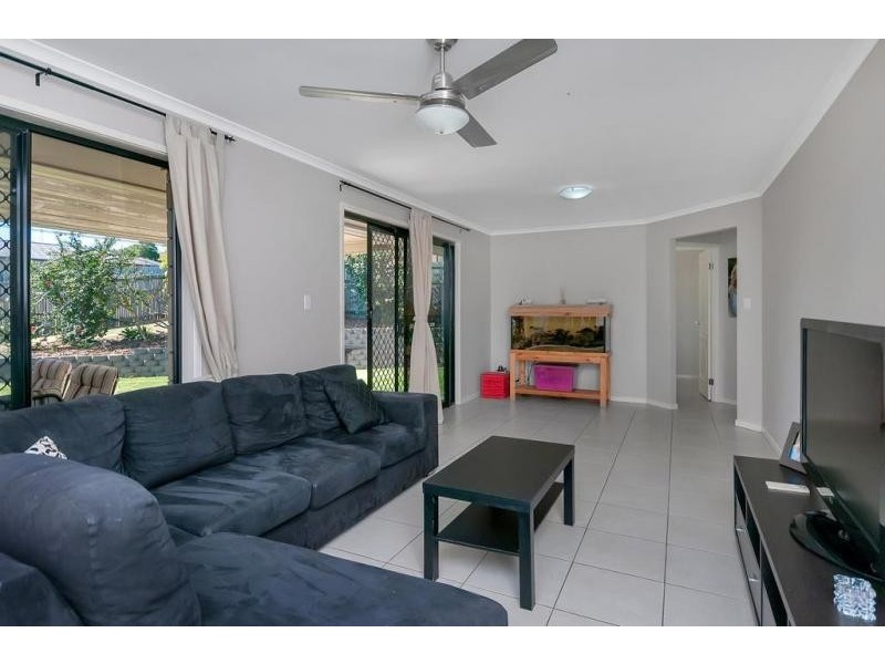 33 Birru Street, Rosewood QLD 4340