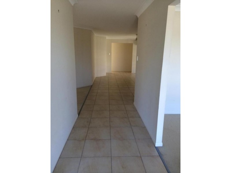 25 Baden Jones Way, North Booval QLD 4304