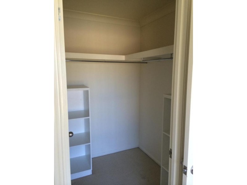 25 Baden Jones Way, North Booval QLD 4304