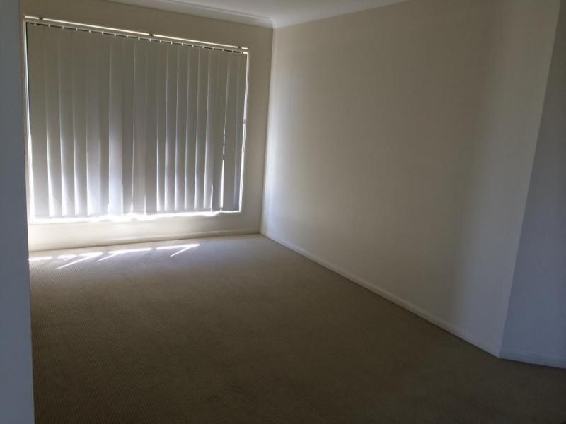 25 Baden Jones Way, North Booval QLD 4304