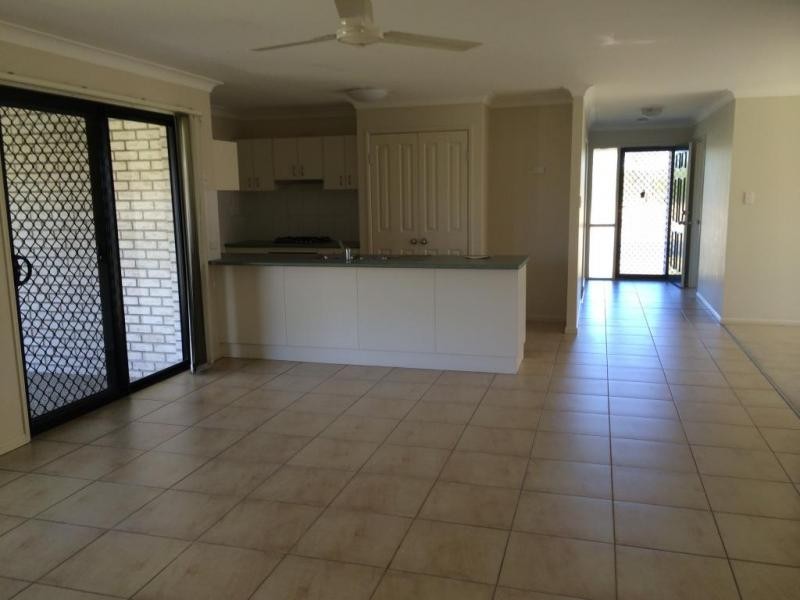25 Baden Jones Way, North Booval QLD 4304