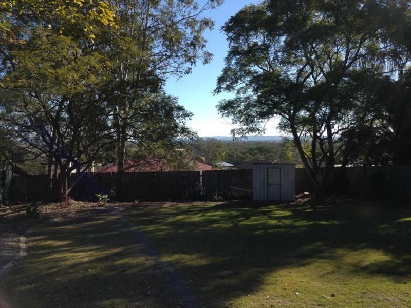 271 Warwick Road, Churchill QLD 4305