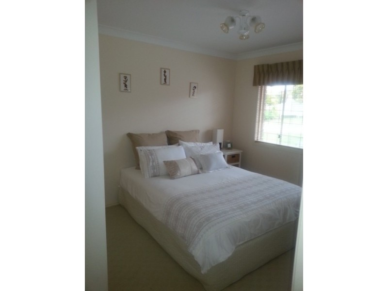 9 Yew Street, Yamanto QLD 4305