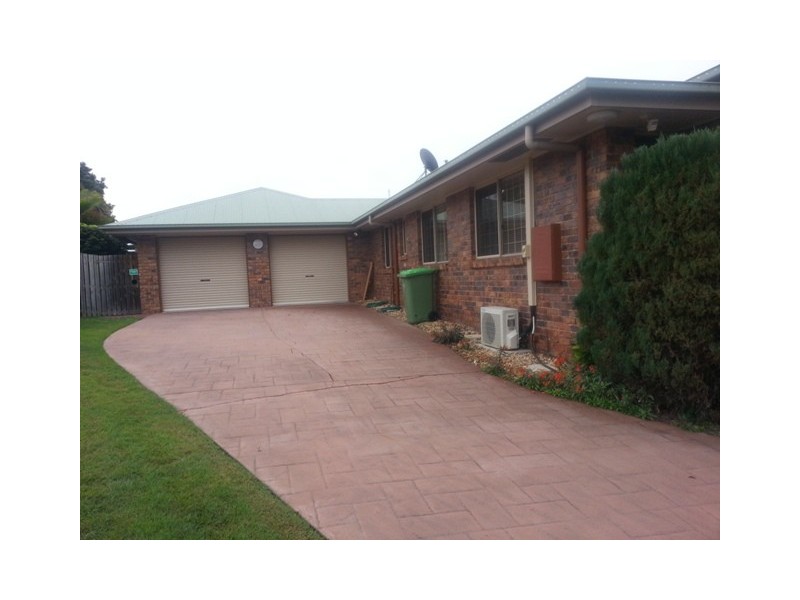 9 Yew Street, Yamanto QLD 4305