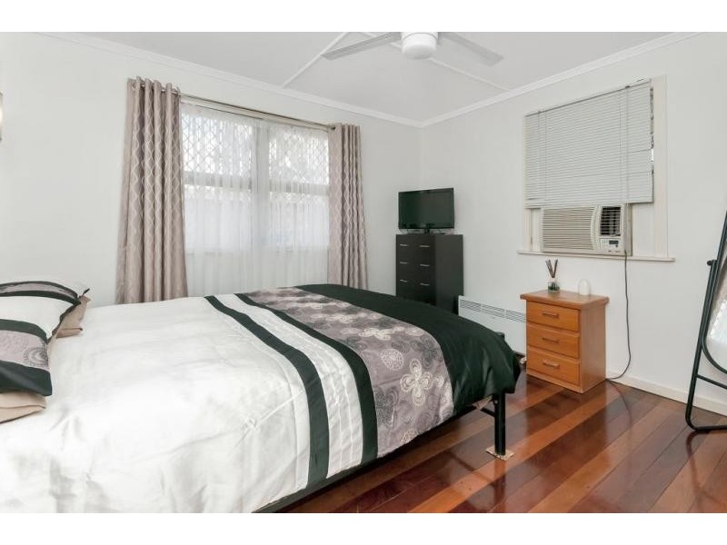 68 Robertson Rd, Eastern Heights QLD 4305