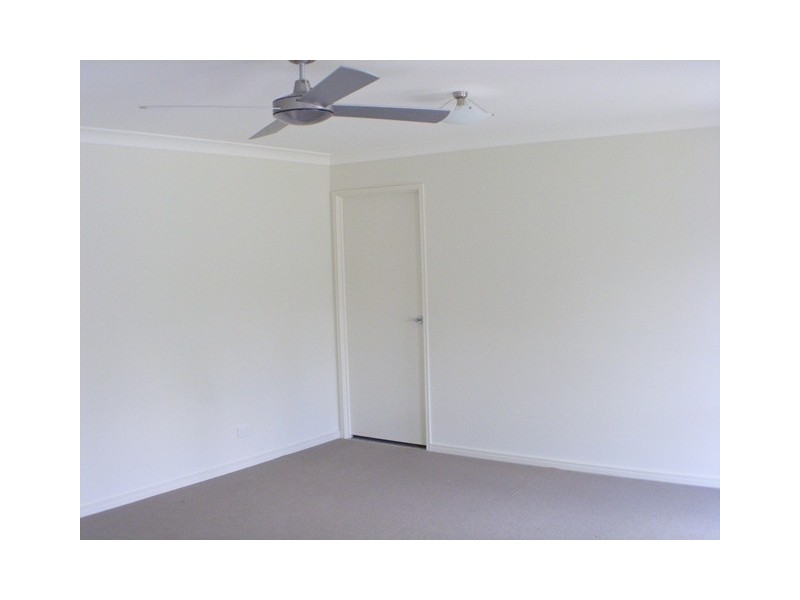 10 Piccadilly Court, Deebing Heights QLD 4306