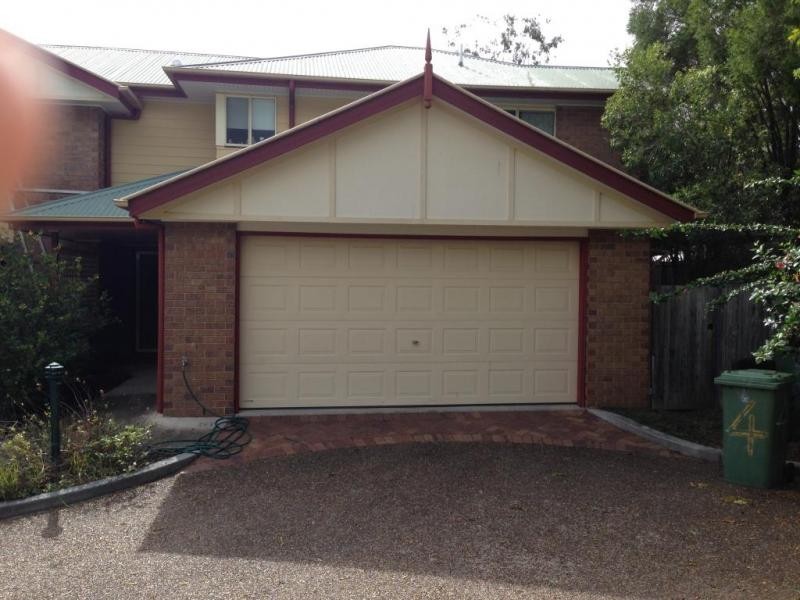 4/1 Glode Ave, Churchill QLD 4305