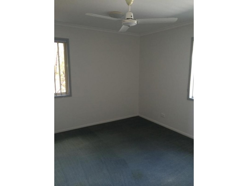 4/1 Glode Ave, Churchill QLD 4305