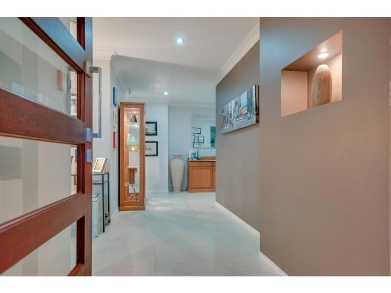 32 Equestrian Drive, Yamanto QLD 4305