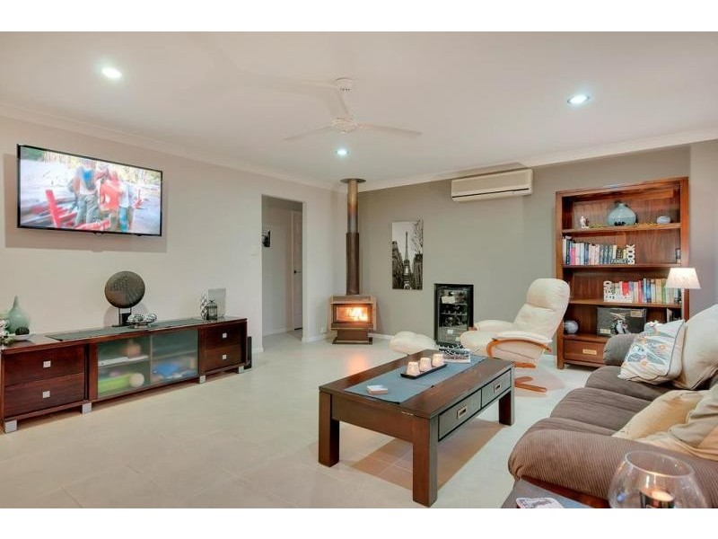 32 Equestrian Drive, Yamanto QLD 4305