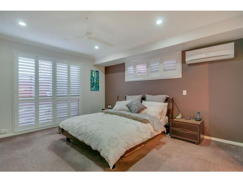 32 Equestrian Drive, Yamanto QLD 4305