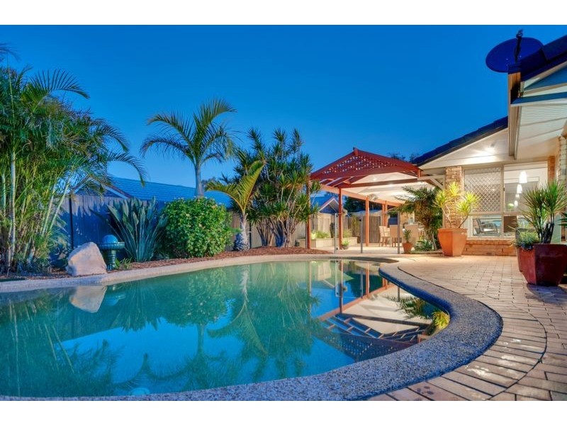 32 Equestrian Drive, Yamanto QLD 4305