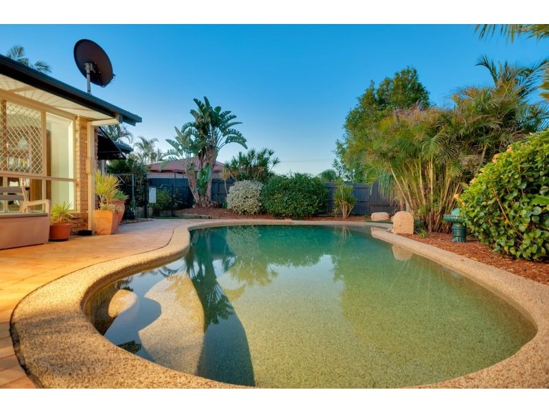 32 Equestrian Drive, Yamanto QLD 4305