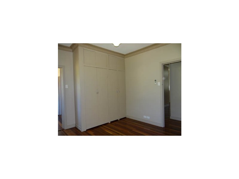 4 Robin Street, Coalfalls QLD 4305