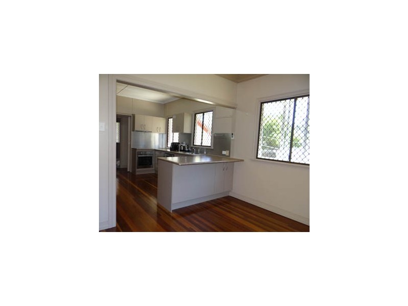 4 Robin Street, Coalfalls QLD 4305