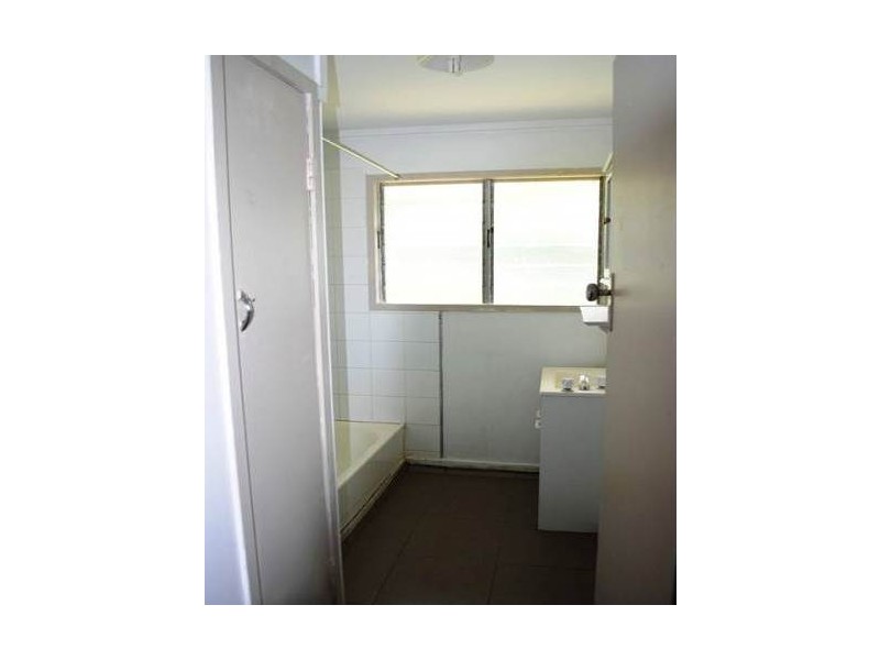 22 Wentworth Street, Leichhardt QLD 4305