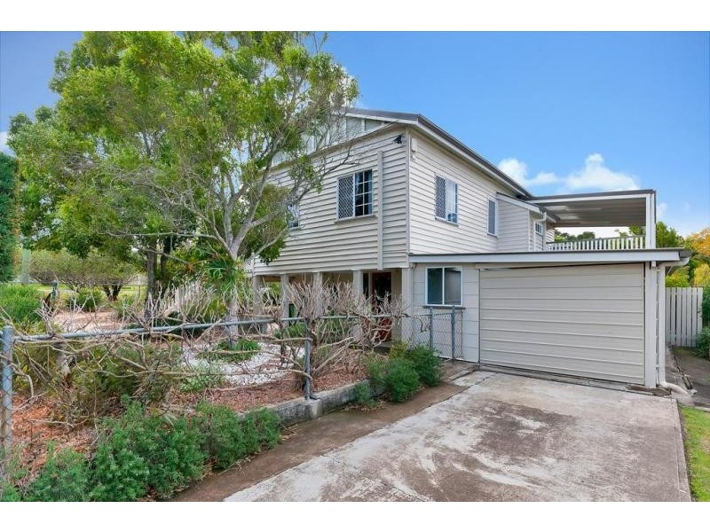 17 Chermside Road, Eastern Heights QLD 4305