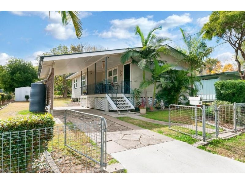 68 Robertson Road, Eastern Heights QLD 4305