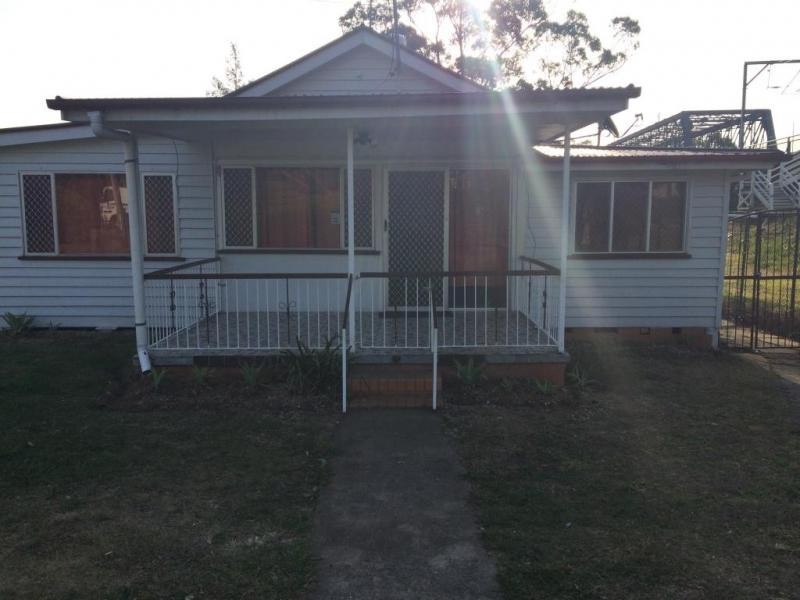 22 Gladstone Road, Sadliers Crossing QLD 4305