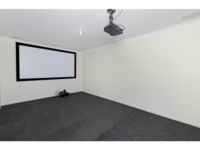 90 Honeywood Drive, Fernvale QLD 4306