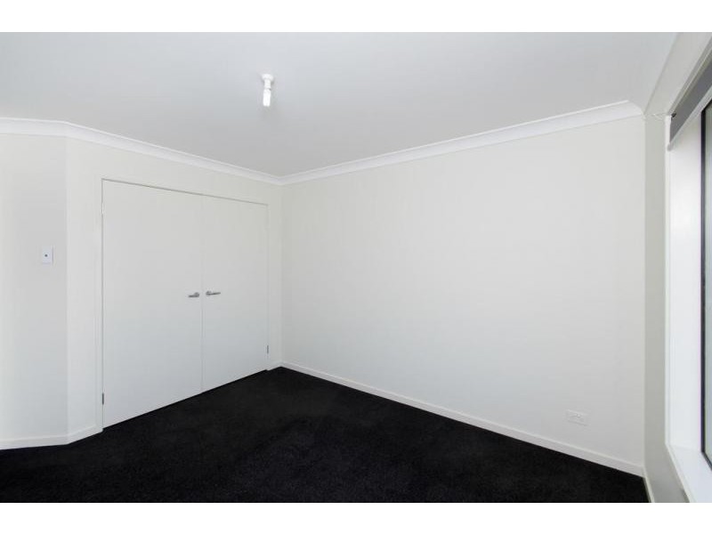 90 Honeywood Drive, Fernvale QLD 4306