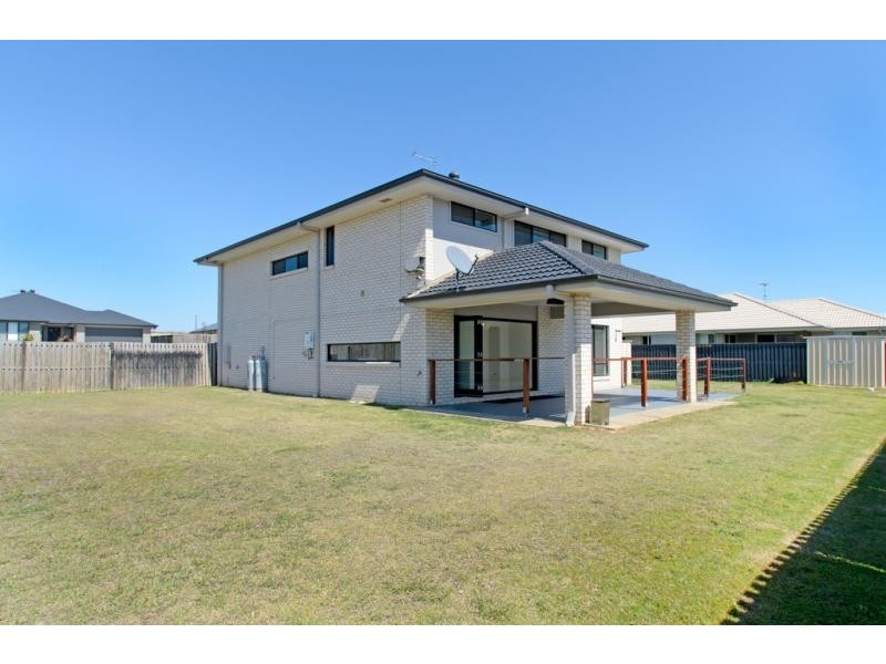 90 Honeywood Drive, Fernvale QLD 4306