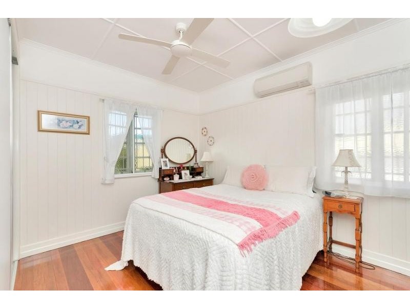 134 Whitehill Road, Eastern Heights QLD 4305