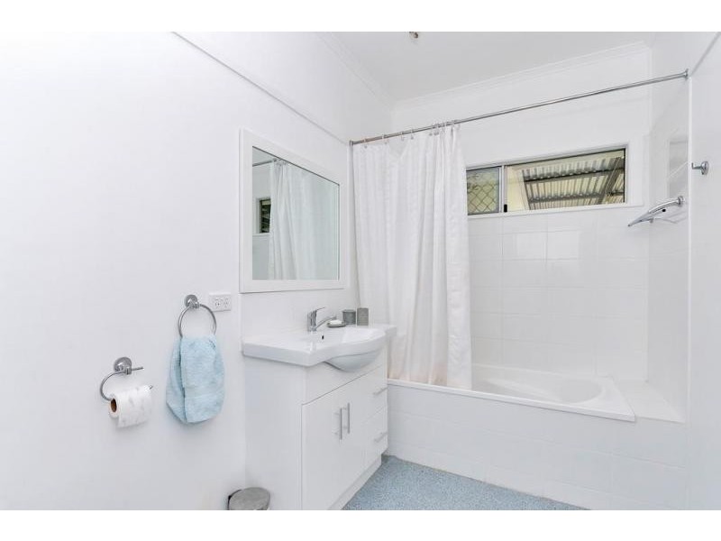 134 Whitehill Road, Eastern Heights QLD 4305