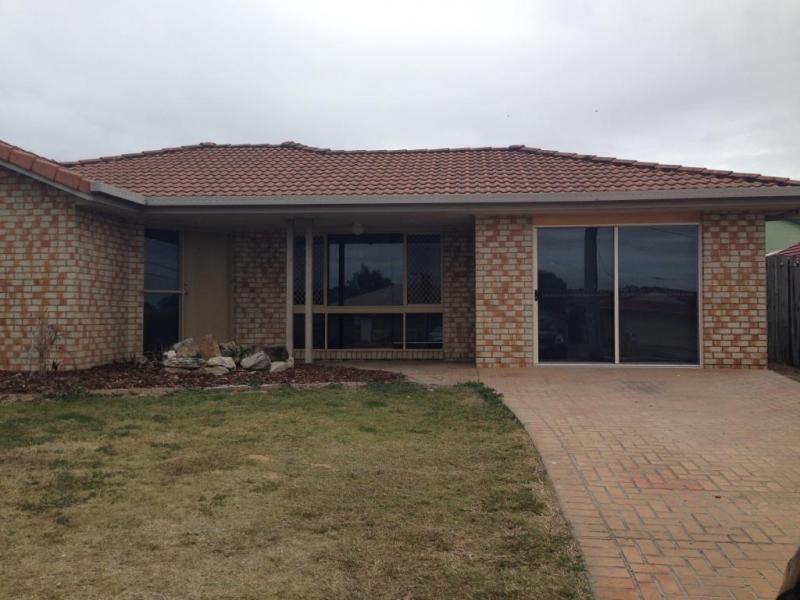 325 South Station Road, Raceview QLD 4305