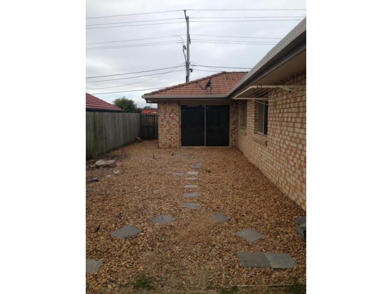 325 South Station Road, Raceview QLD 4305