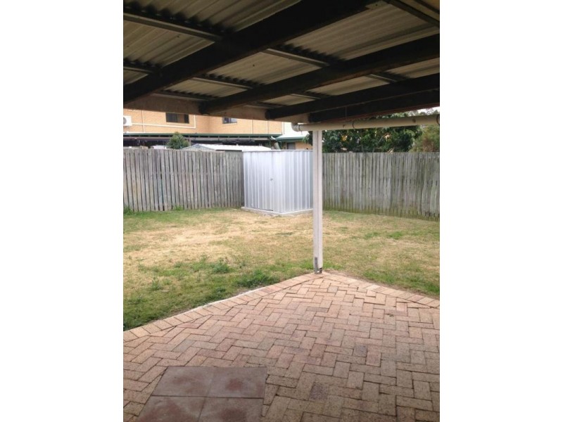325 South Station Road, Raceview QLD 4305