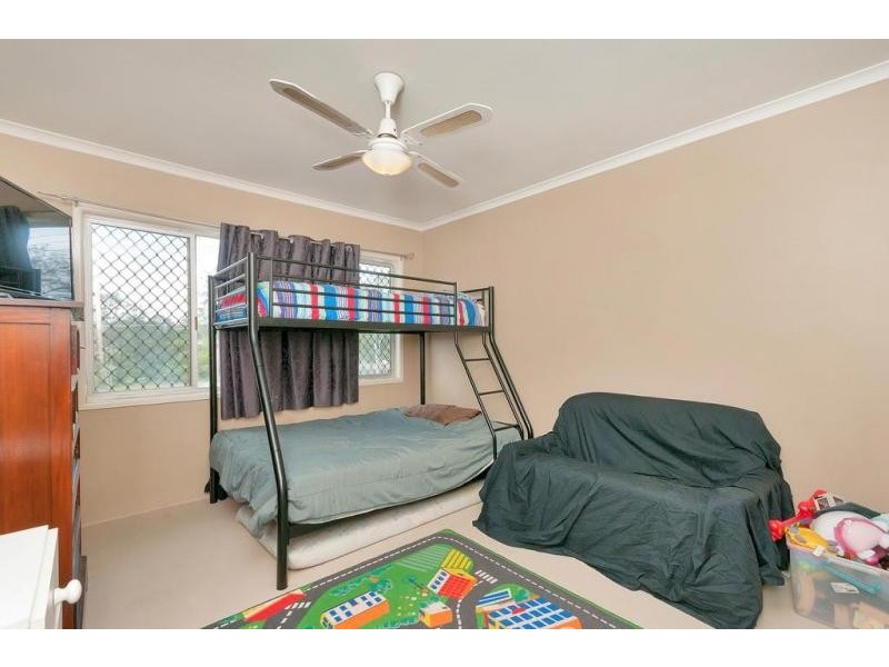 3 Sealy Street, Silkstone QLD 4304