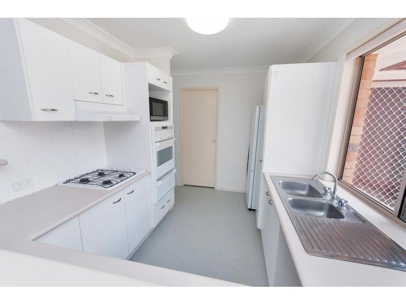 17 Willowtree Drive, Flinders View QLD 4305