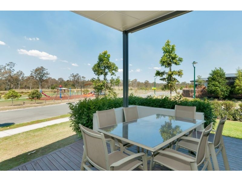 1 Sirmione Court, Raceview QLD 4305