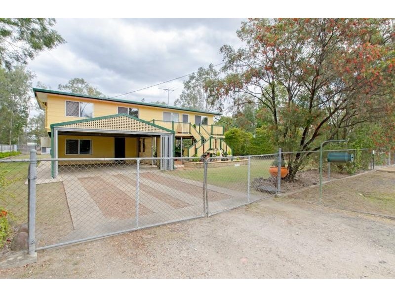 91 Adelong Avenue, Thagoona QLD 4306