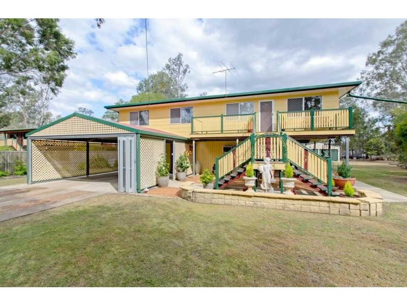 91 Adelong Avenue, Thagoona QLD 4306