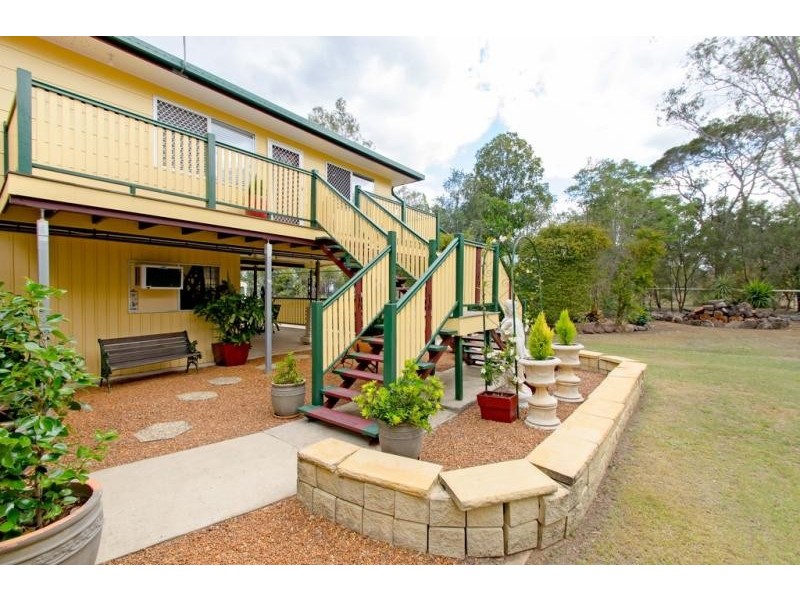 91 Adelong Avenue, Thagoona QLD 4306