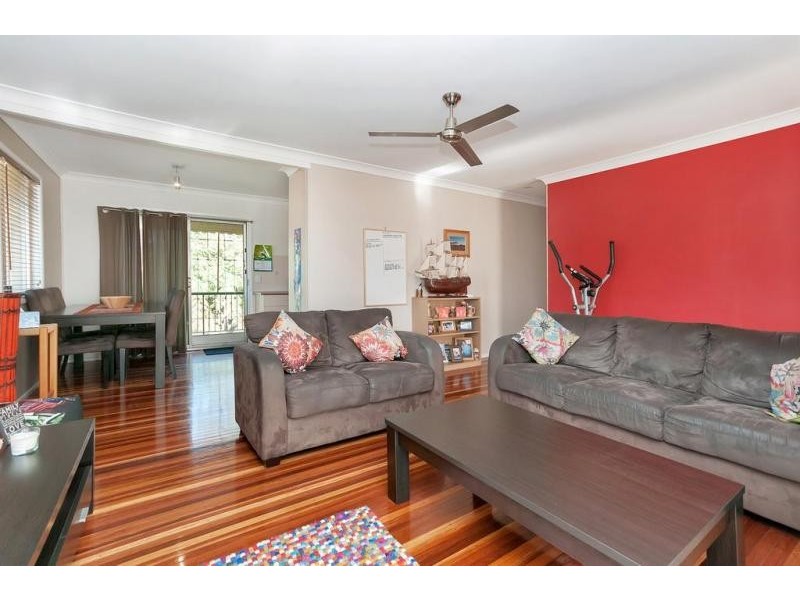 67 Barclay Street, Bundamba QLD 4304