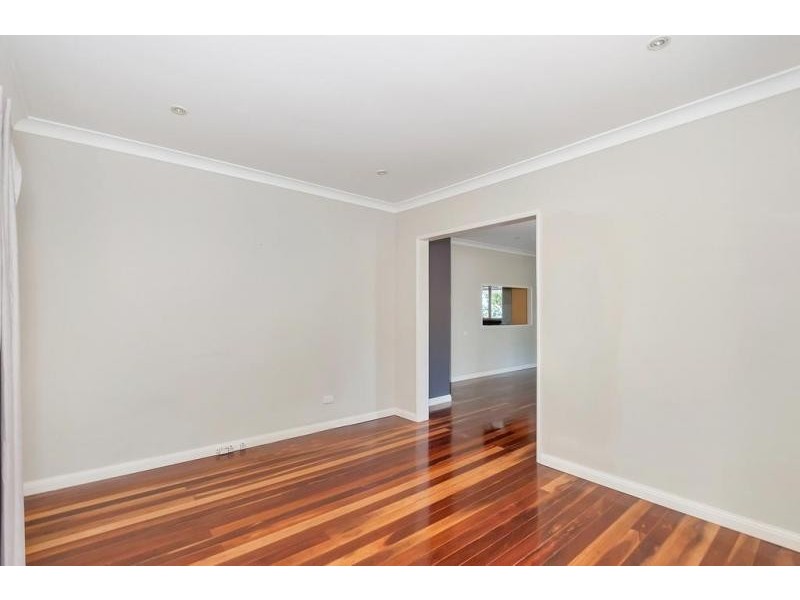 7 Turner Street, Eastern Heights QLD 4305