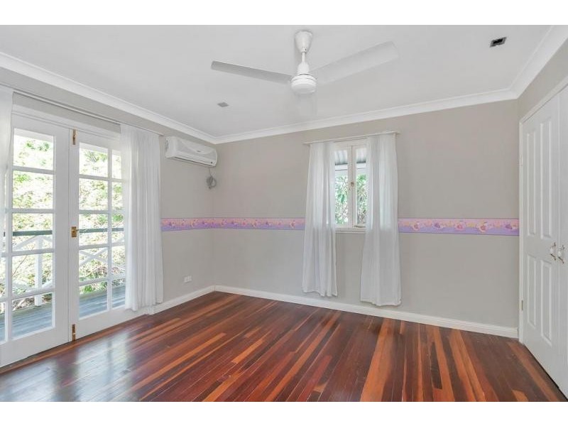 7 Turner Street, Eastern Heights QLD 4305