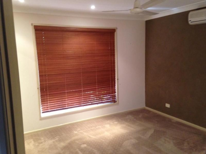 32 Cowley Drive, Flinders View QLD 4305