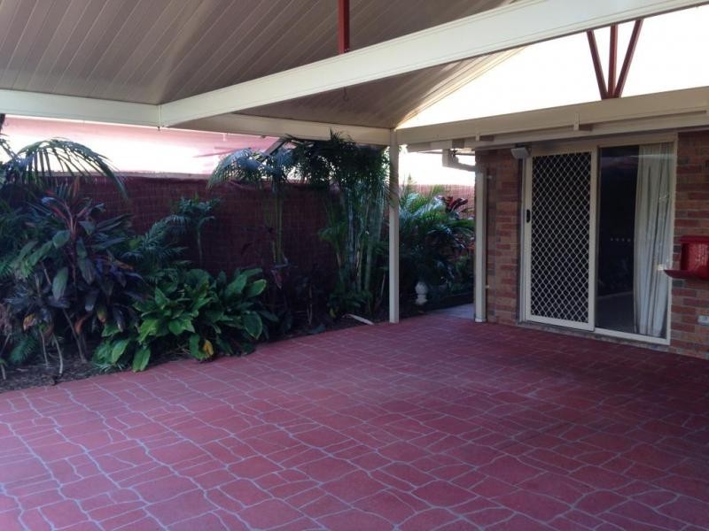32 Cowley Drive, Flinders View QLD 4305