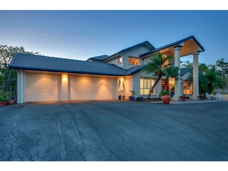 221 Wildey Street, Flinders View QLD 4305