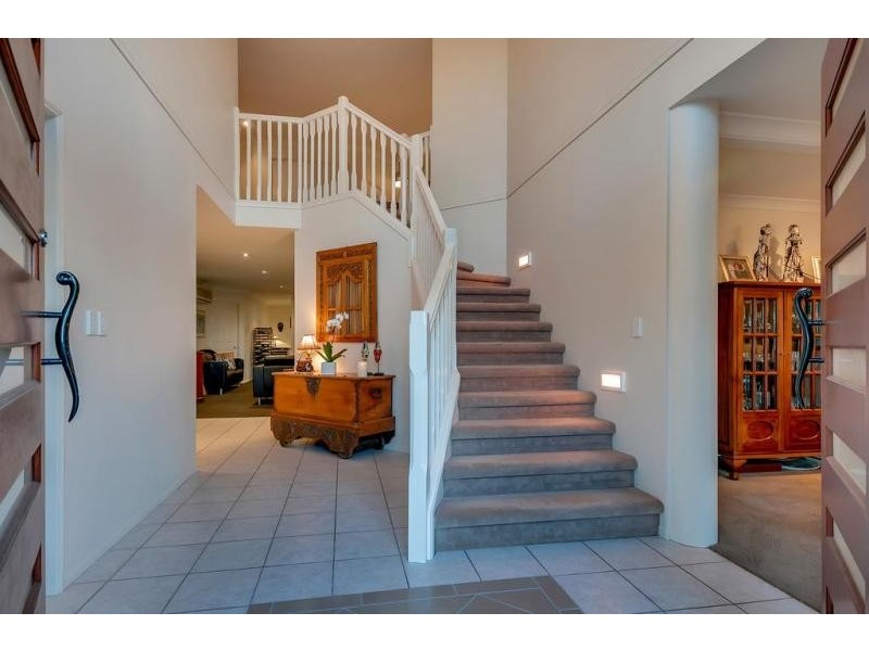 221 Wildey Street, Flinders View QLD 4305