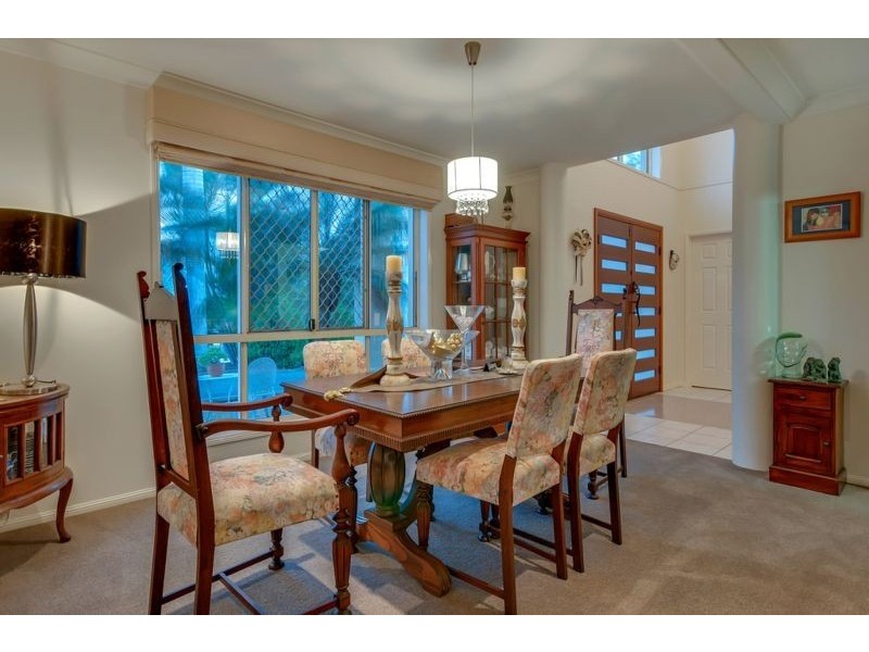 221 Wildey Street, Flinders View QLD 4305