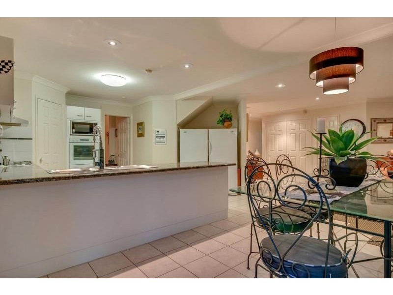 221 Wildey Street, Flinders View QLD 4305