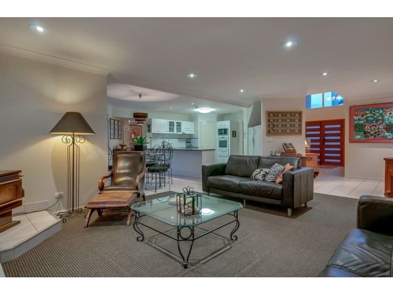 221 Wildey Street, Flinders View QLD 4305