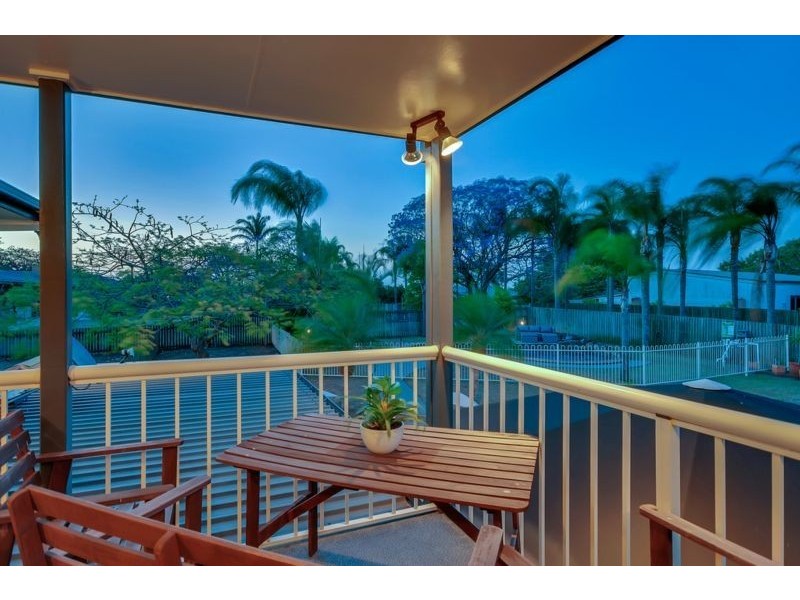 221 Wildey Street, Flinders View QLD 4305