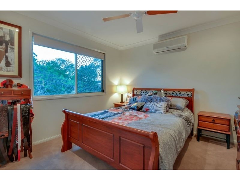 221 Wildey Street, Flinders View QLD 4305