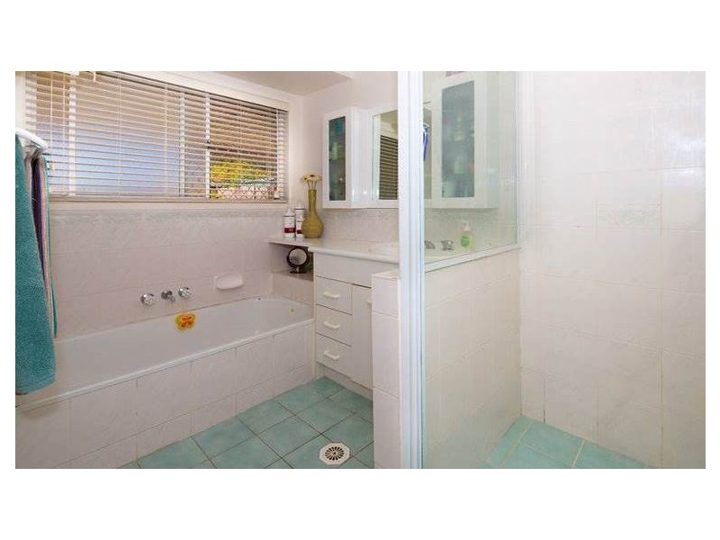 3 Wallace Street, Flinders View QLD 4305